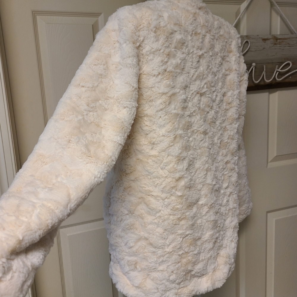 🤍Sage & Sadie Soft Cream Fluffy Faux Fur Fluffy Jacket Coat - Picture 10 of 16
